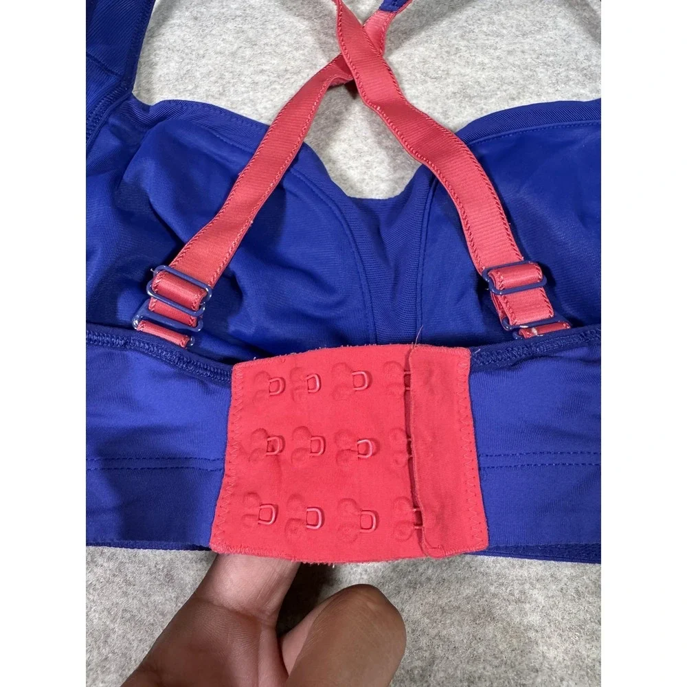 Lululemon Sports Bra Womens 34DD Blue High Support Crossback Underwire Yoga Gym